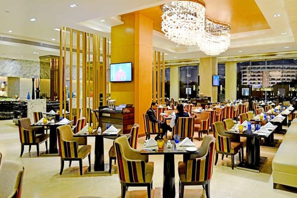 Radisson Blu Jaipur Hotel Екстериор снимка
