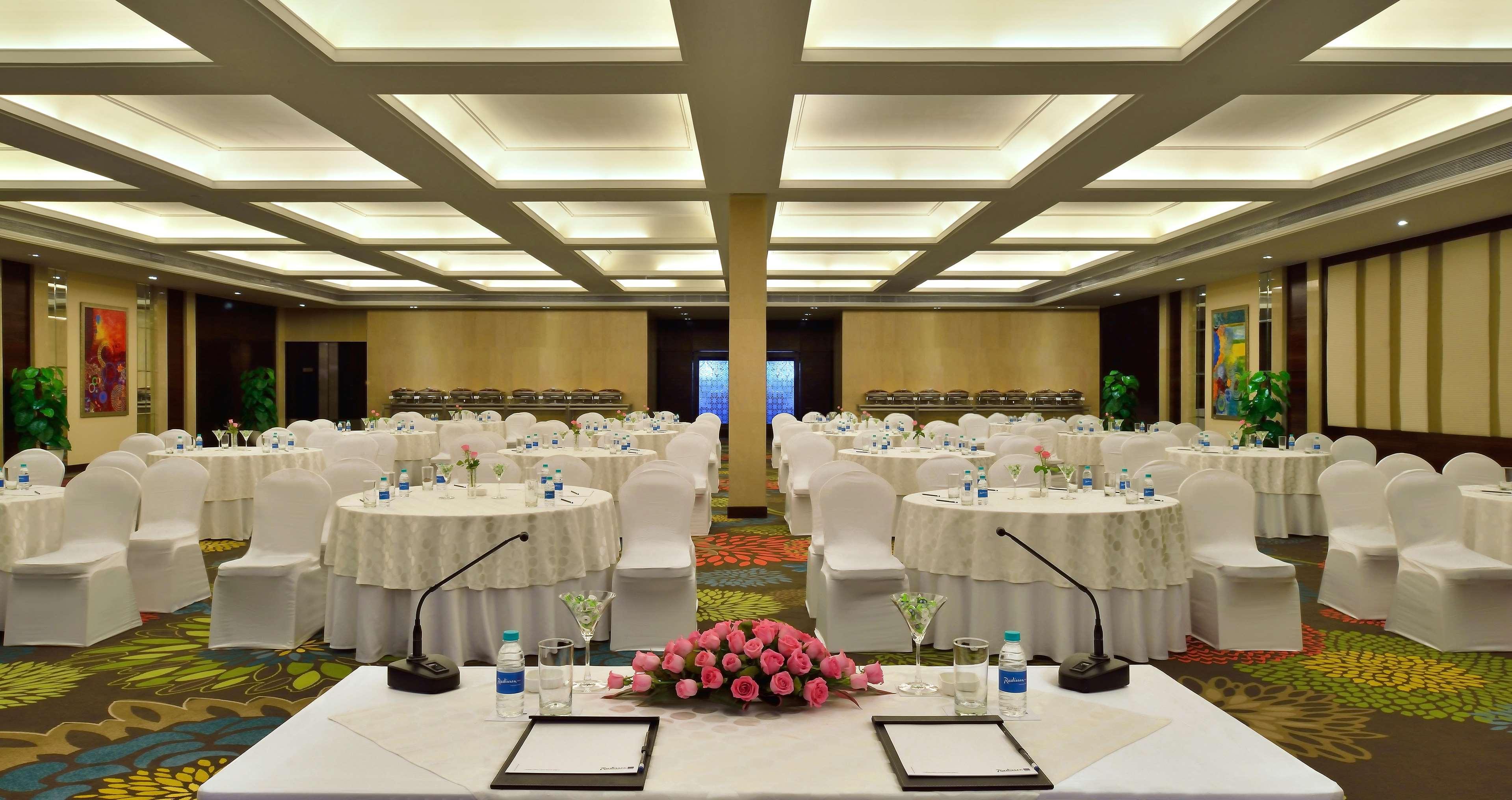 Radisson Blu Jaipur Hotel Екстериор снимка