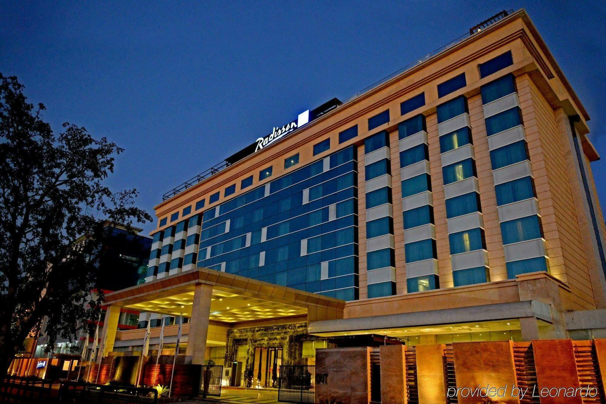 Radisson Blu Jaipur Hotel Екстериор снимка