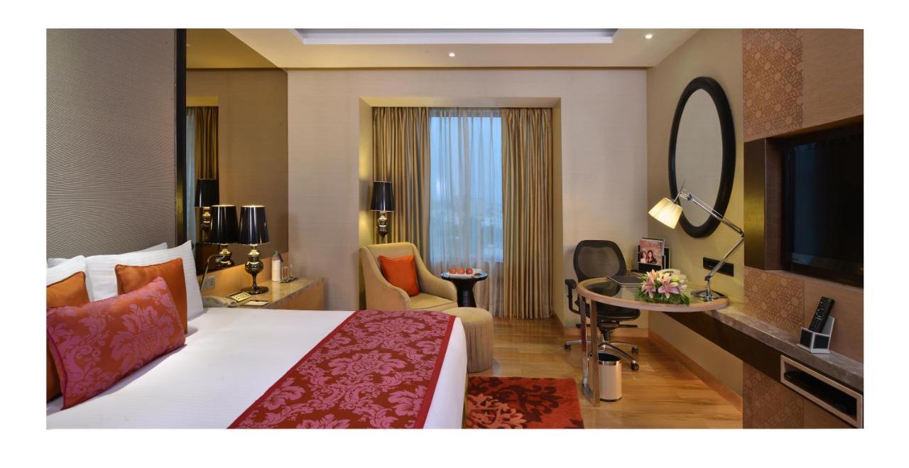 Radisson Blu Jaipur Hotel Екстериор снимка